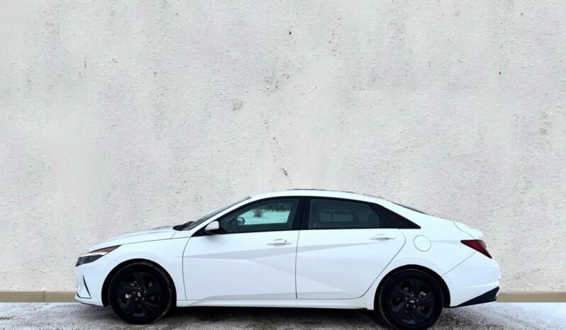 
								2021 Hyundai Elantra SEL Sedan full									