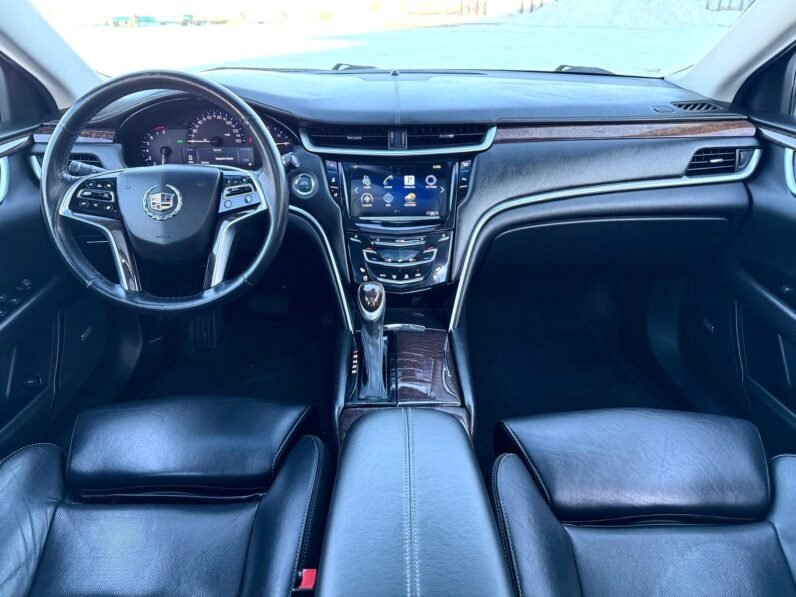 
								2013 Cadillac XTS Premium AWD Sedan full									