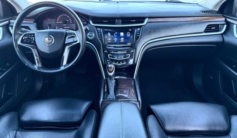 
								2013 Cadillac XTS Premium AWD Sedan full									