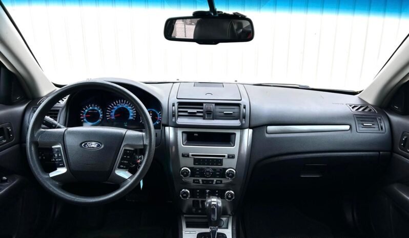 
								2011 Ford Fusion SEL AWD Sedan full									