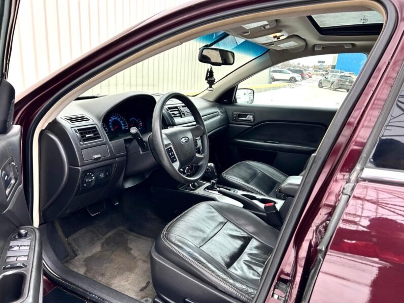 
								2011 Ford Fusion SEL AWD Sedan full									