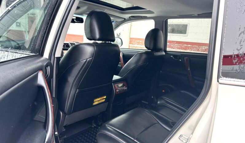 
								2013 Toyota Highlander Limited AWD SUV full									