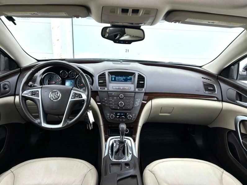 
								2011 Buick Regal CXL Sedan full									