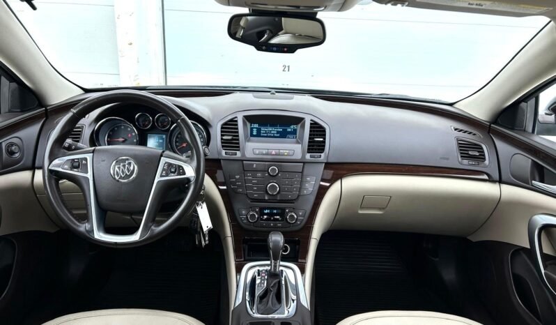 
								2011 Buick Regal CXL Sedan full									