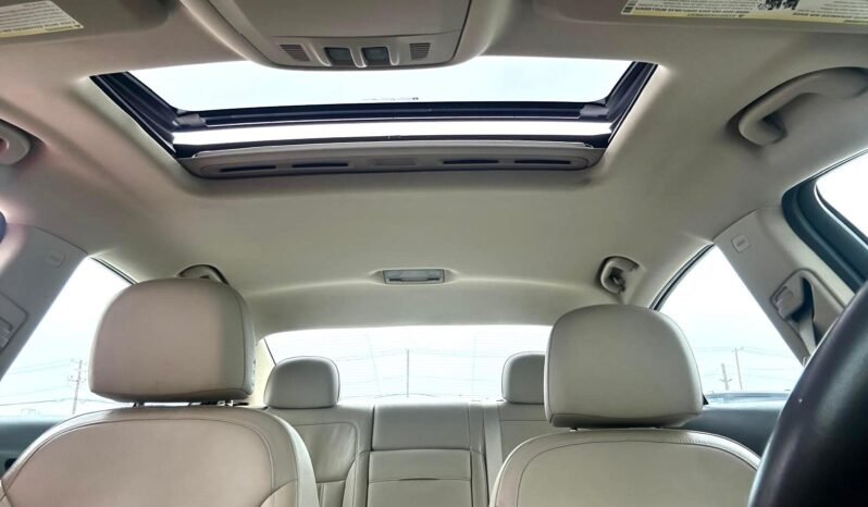 
								2011 Buick Regal CXL Sedan full									