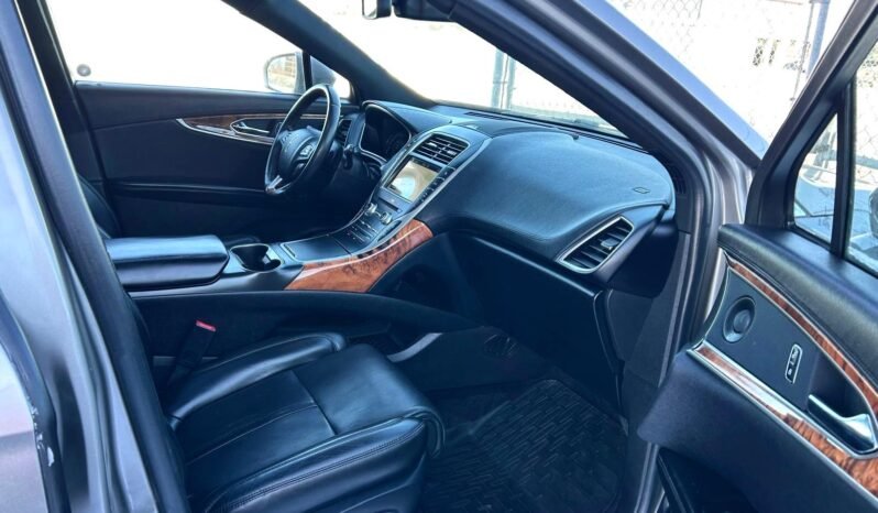 
								2017 Lincoln MKX Reserve AWD SUV full									