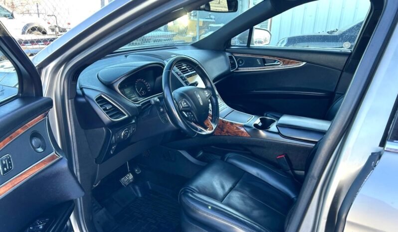 
								2017 Lincoln MKX Reserve AWD SUV full									