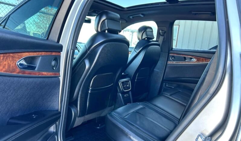 
								2017 Lincoln MKX Reserve AWD SUV full									