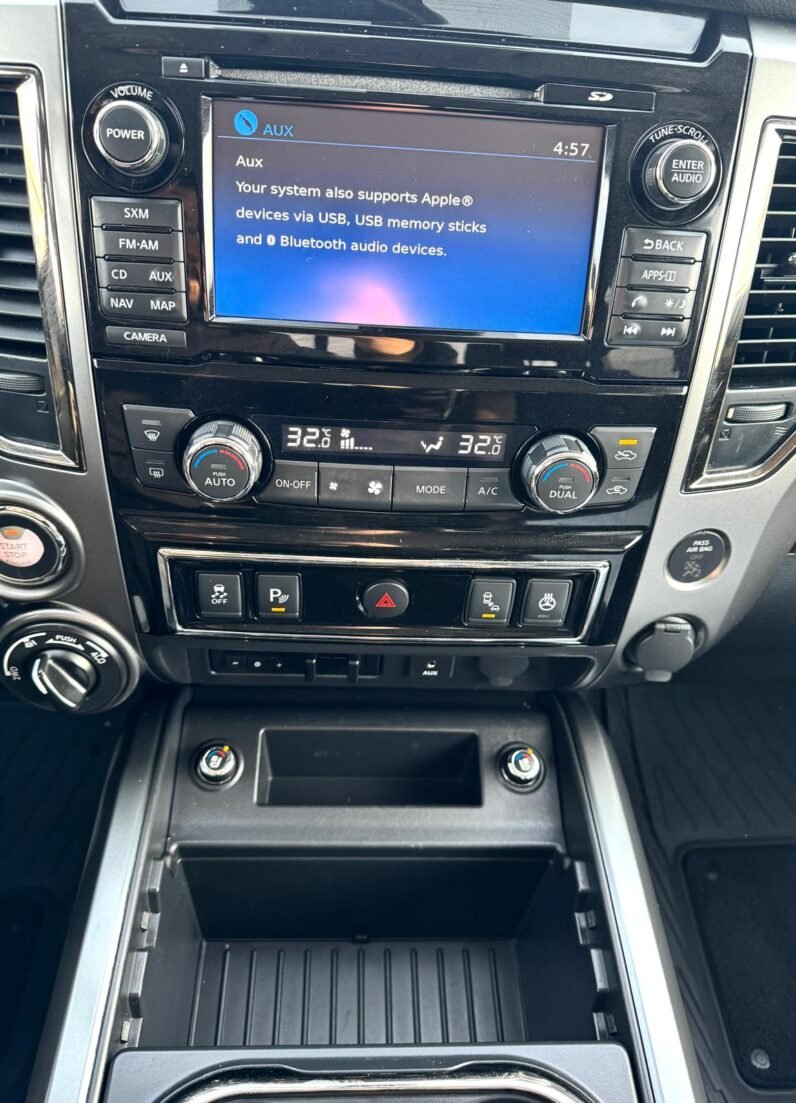 
								2018 Nissan Titan Platinum Reserve Crewcab 4×4 Pickup Truck full									