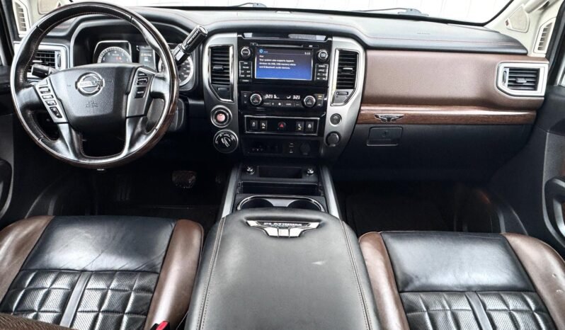 
								2018 Nissan Titan Platinum Reserve Crewcab 4×4 Pickup Truck full									