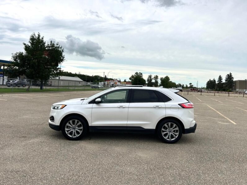 
								2019 Ford Edge Titanium AWD SUV full									
