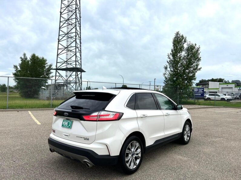 
								2019 Ford Edge Titanium AWD SUV full									