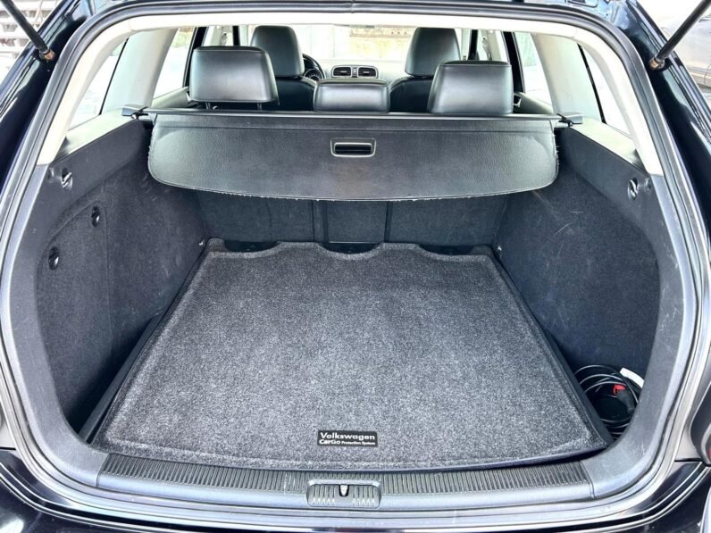 
								2014 Volkswagen Golf TDI Wagon full									