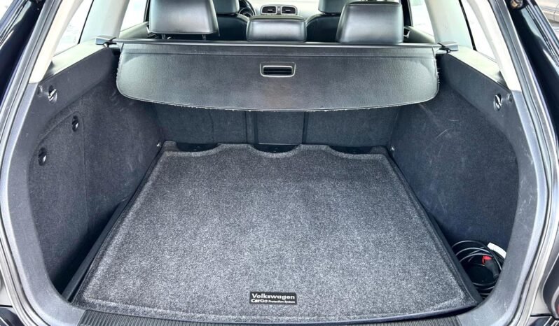 
								2014 Volkswagen Golf TDI Wagon full									