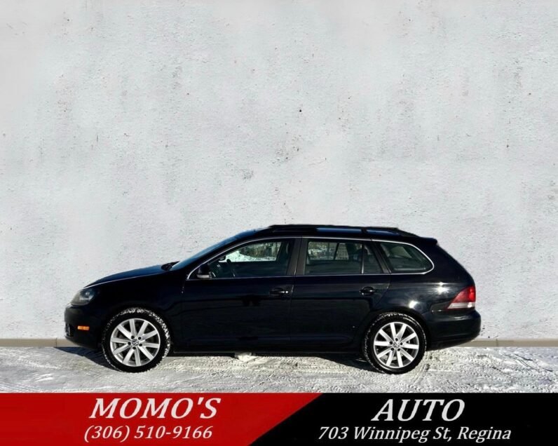 
								2014 Volkswagen Golf TDI Wagon full									