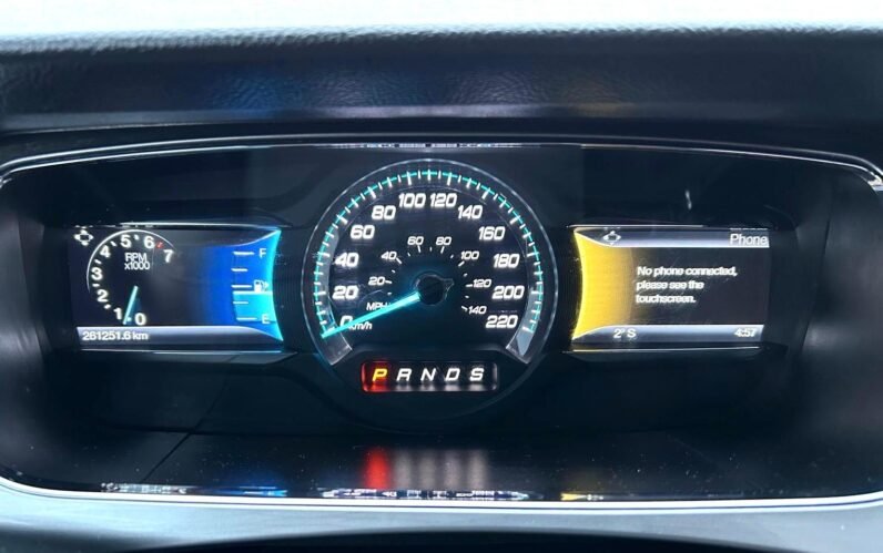 
								2015 Ford Taurus SEL AWD full									