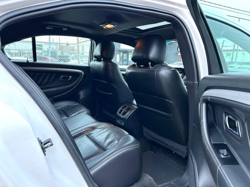 
								2015 Ford Taurus SEL AWD full									