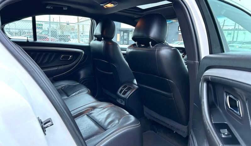 
								2015 Ford Taurus SEL AWD full									