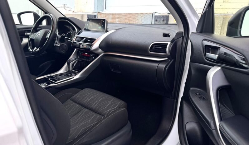 
								2020 Mitsubishi Eclipse Cross LE AWD SUV full									