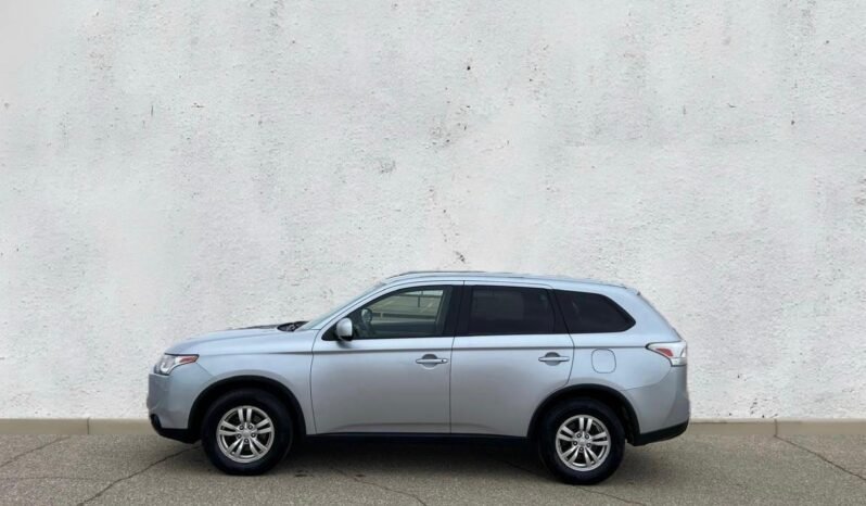 
								2015 Mitsubishi Outlander Sport AWD SUV full									