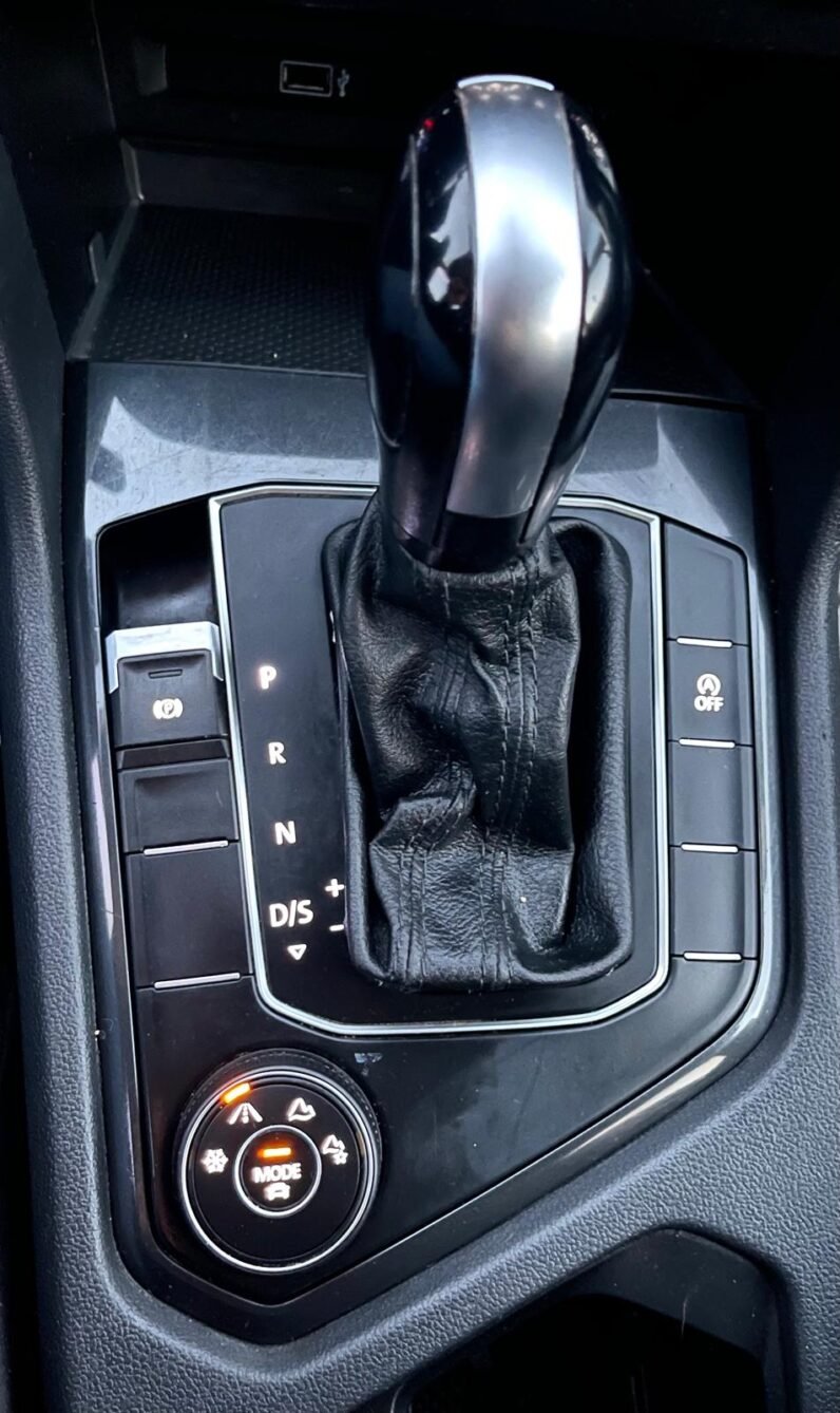 
								2019 Volkswagen Tiguan Trendline AWD full									