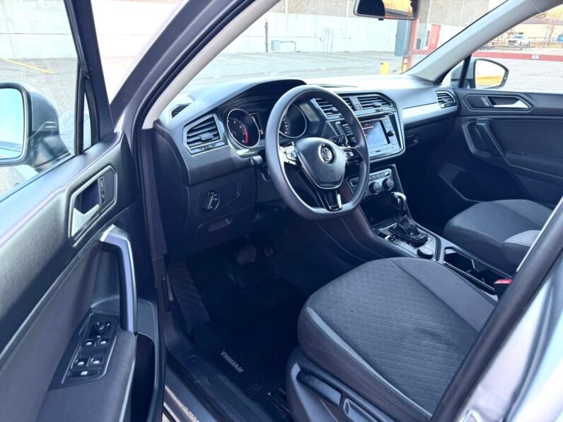 
								2019 Volkswagen Tiguan Trendline AWD full									