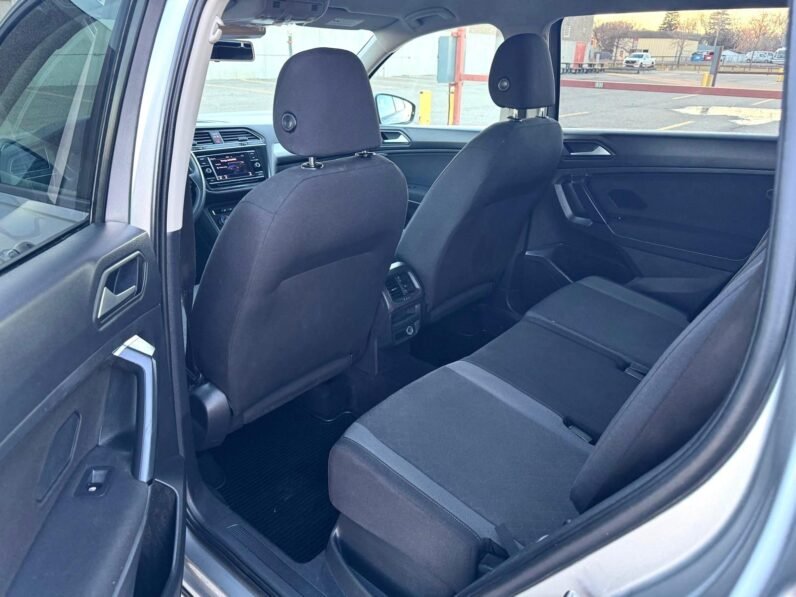 
								2019 Volkswagen Tiguan Trendline AWD full									