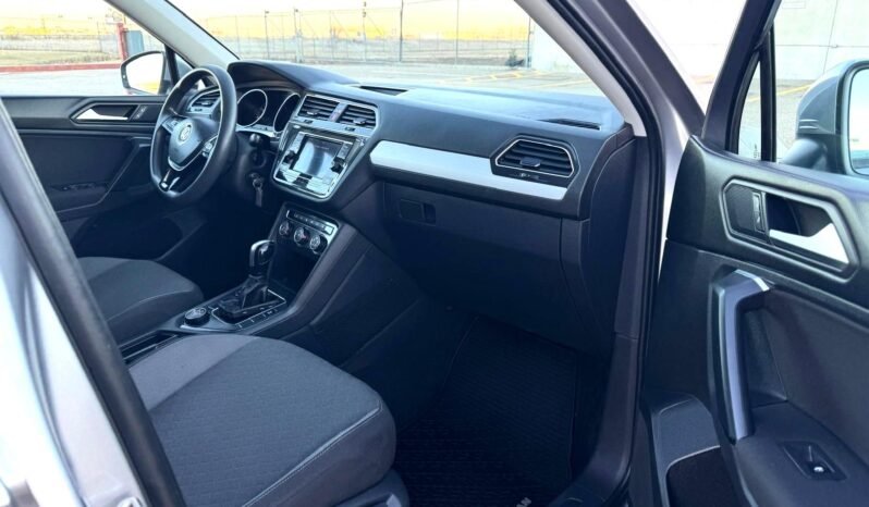 
								2019 Volkswagen Tiguan Trendline AWD full									