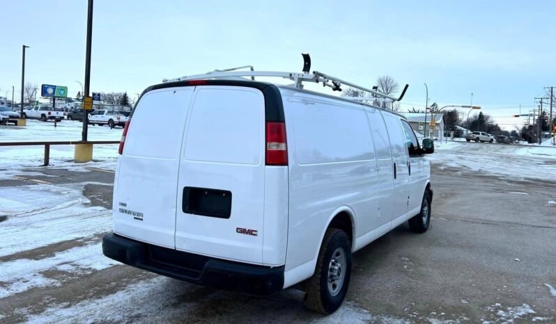 
								2012 GMC Savana 2500 Cargo van full									