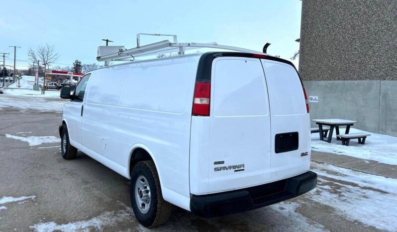 
								2012 GMC Savana 2500 Cargo van full									