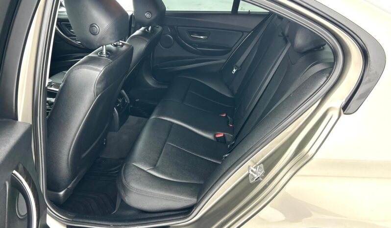 
								2016 BMW 320XI AWD Sedan full									