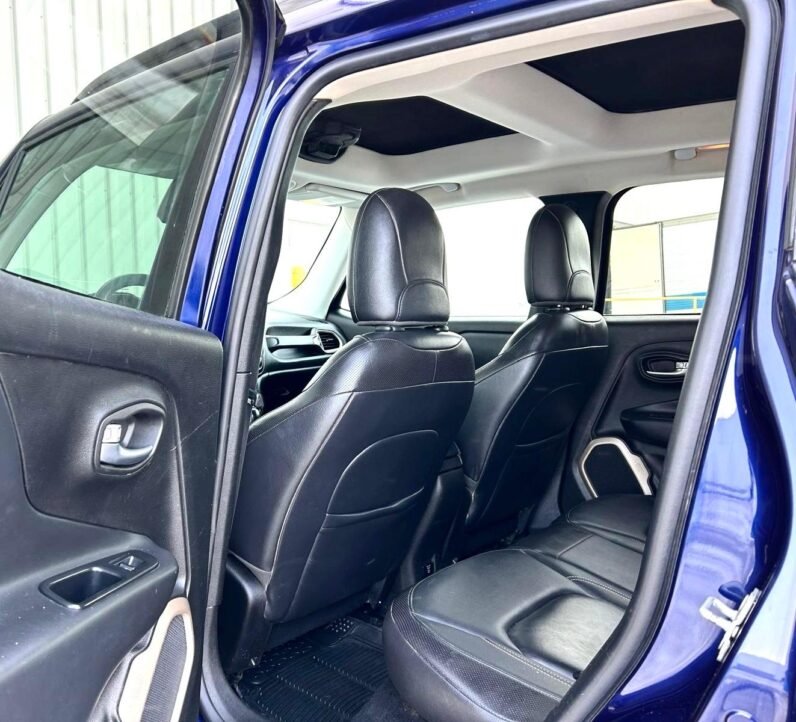 
								2017 Jeep Renegade Limited 4×4 SUV full									