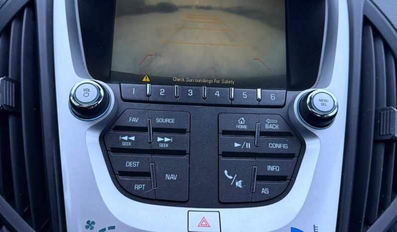 
								2017 Chevrolet Equinox Premier AWD SUV. full									