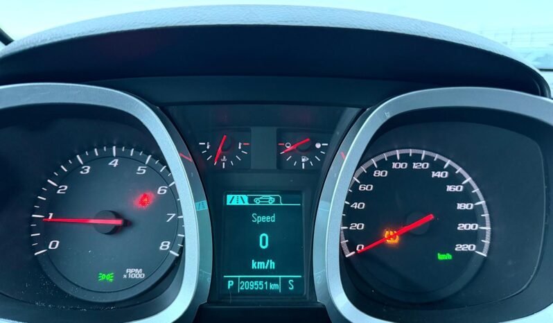 
								2017 Chevrolet Equinox Premier AWD SUV. full									