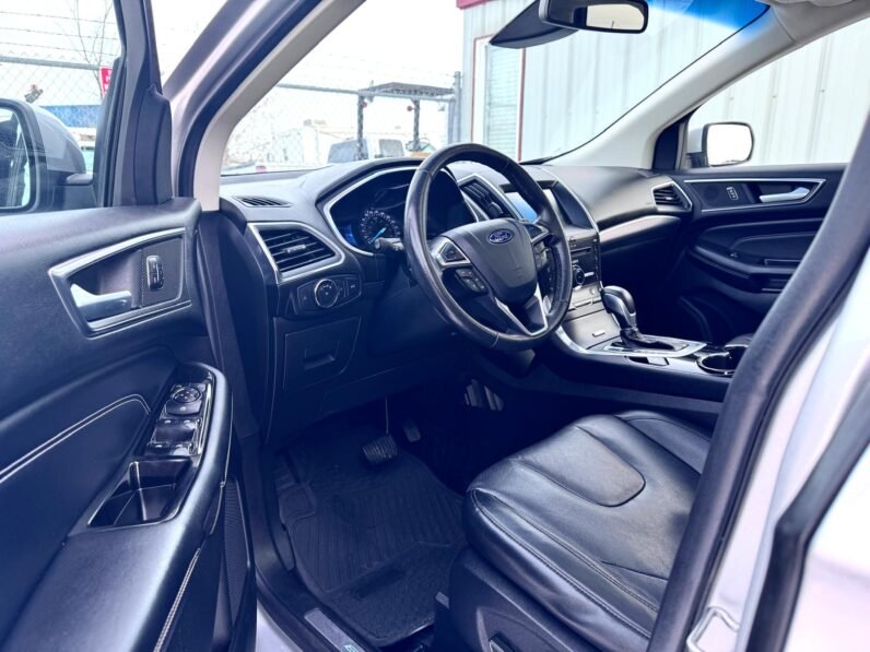 
								2015 Ford Edge Titanium AWD SUV full									