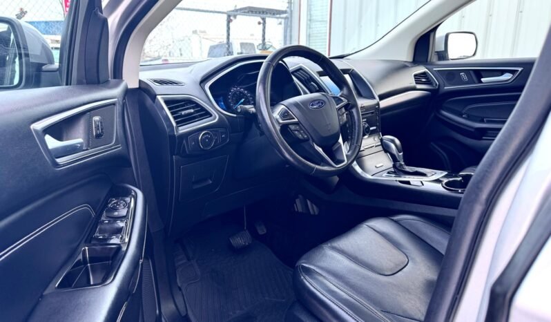 
								2015 Ford Edge Titanium AWD SUV full									