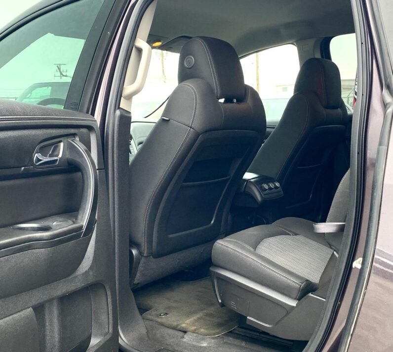 
								2015 Chevrolet Traverse LT AWD SUV full									