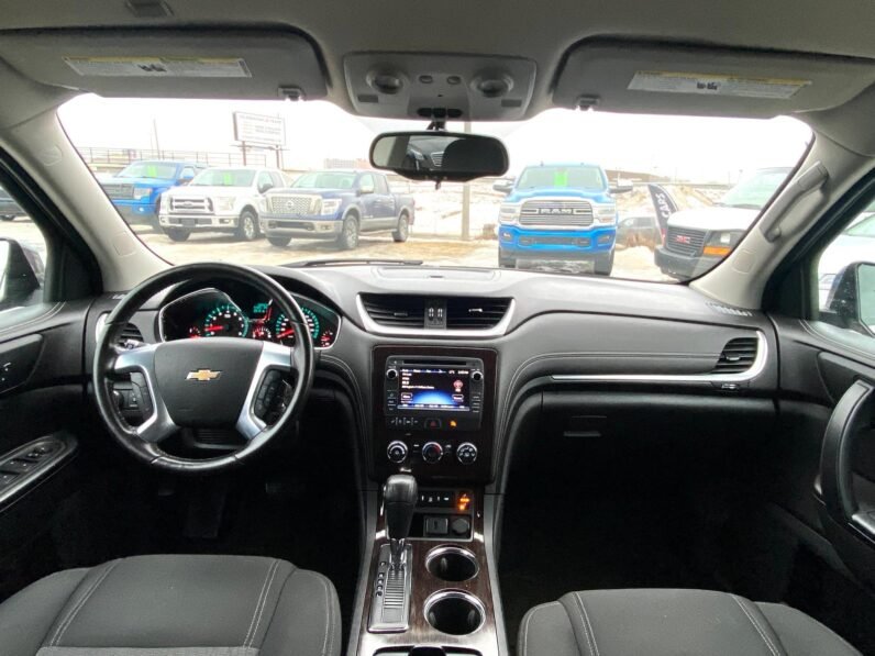 
								2015 Chevrolet Traverse LT AWD SUV full									