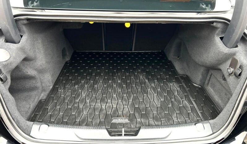 
								2018 Jaguar XE-S AWD Sedan full									