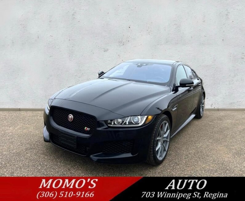 
								2018 Jaguar XE-S AWD Sedan full									