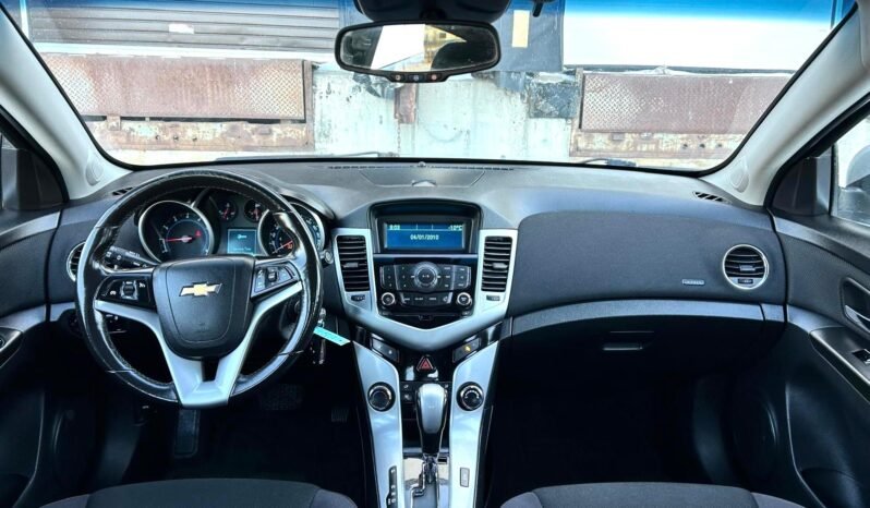 
								2014 Chevrolet Cruze LT Sedan full									