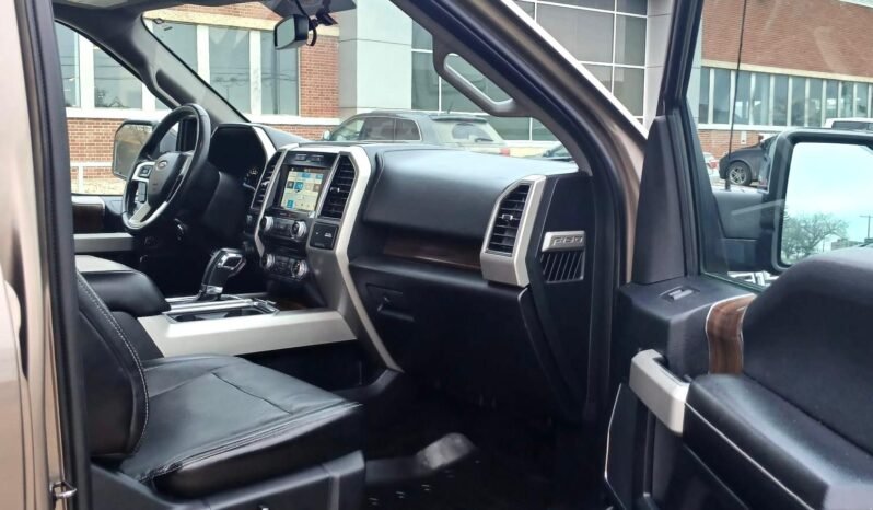 
								2017 Ford F-150 Lariat Crewcab FX4 package. full									
