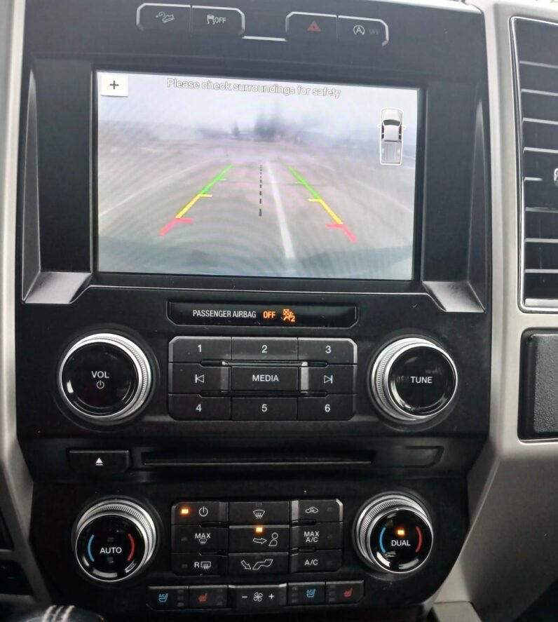 
								2017 Ford F-150 Lariat Crewcab FX4 package. full									