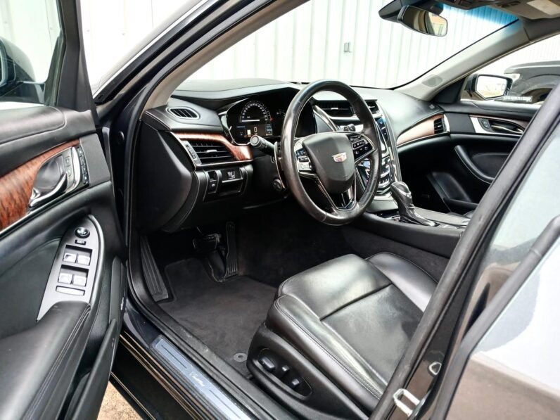 
								2018 Cadillac CTS Premium AWD Sedan full									