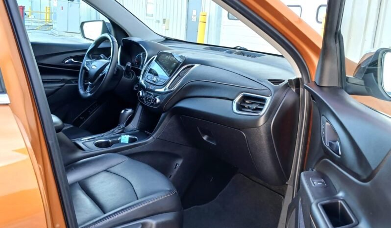 
								2018 Chevrolet Equinox Premier AWD SUV full									