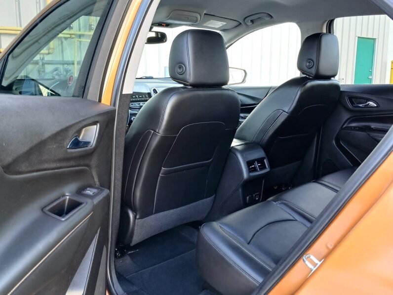 
								2018 Chevrolet Equinox Premier AWD SUV full									