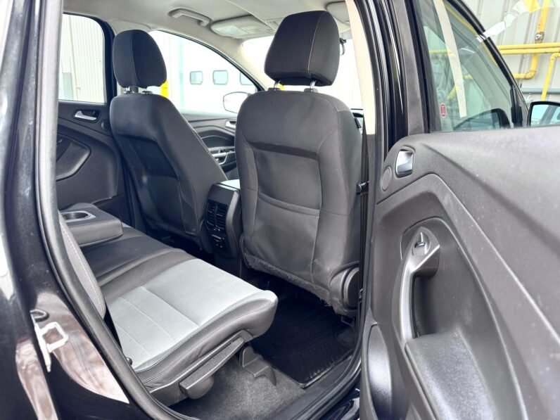 
								2015 Ford Escape AWD full									