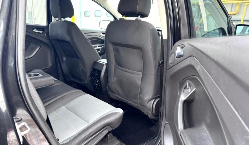 
								2015 Ford Escape AWD full									