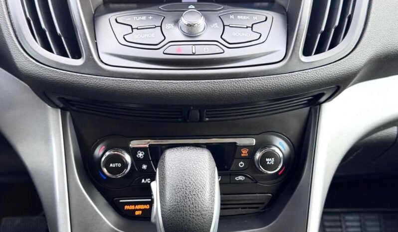 
								2015 Ford Escape AWD full									