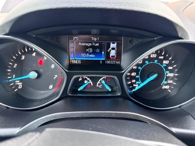 
								2015 Ford Escape AWD full									